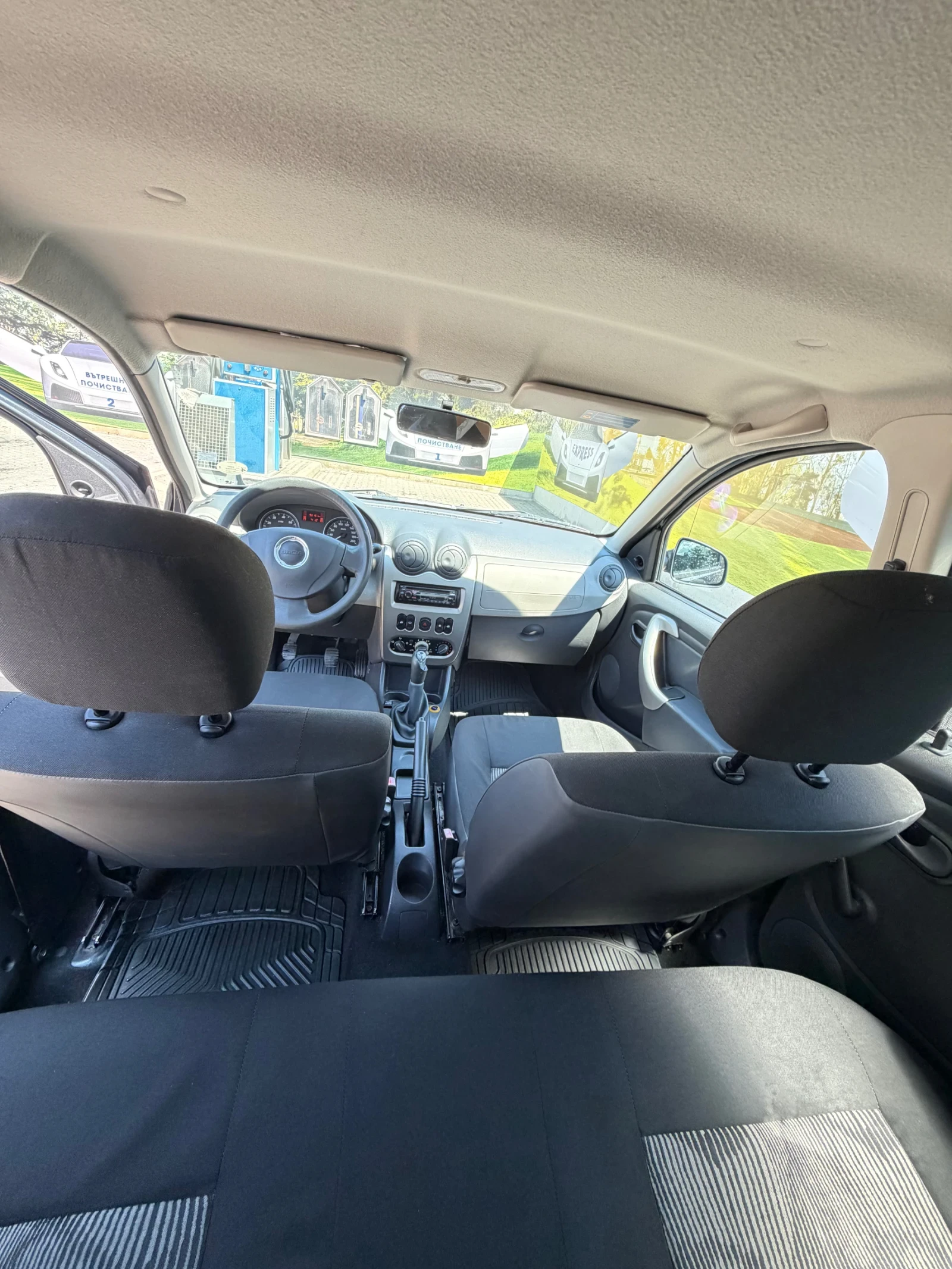 Dacia Sandero 1600, снимка 11 - Автомобили и джипове - 55527357