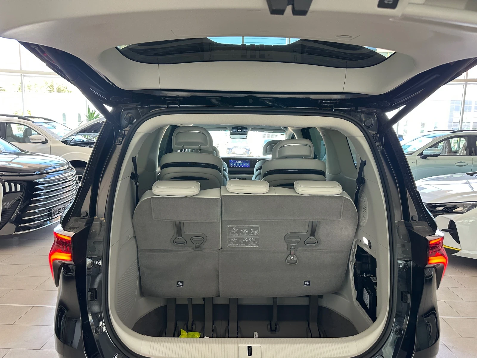 DONGFENG V9 HEV 6+ 1 места, снимка 5 - Автомобили и джипове - 55695163