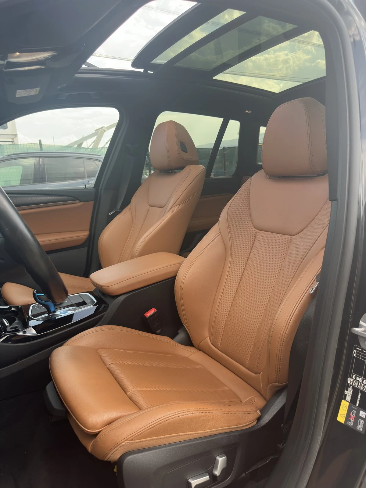 BMW iX3 80KWh/HIGH EXECUTIVE/M-SPORT/SOH99.4%, снимка 12 - Автомобили и джипове - 55902627