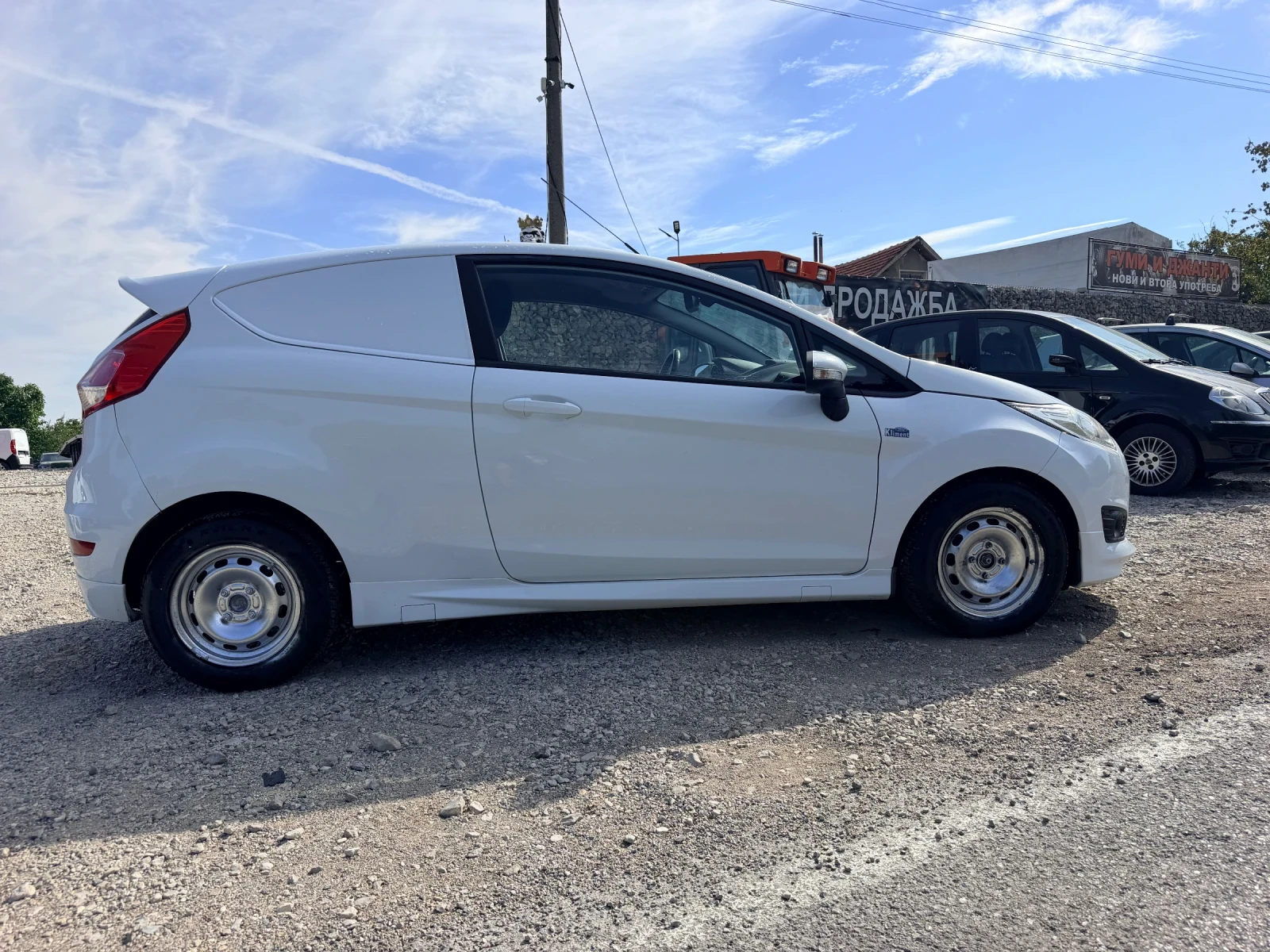 Ford Fiesta  N1 Товарна, снимка 5 - Автомобили и джипове - 55938228