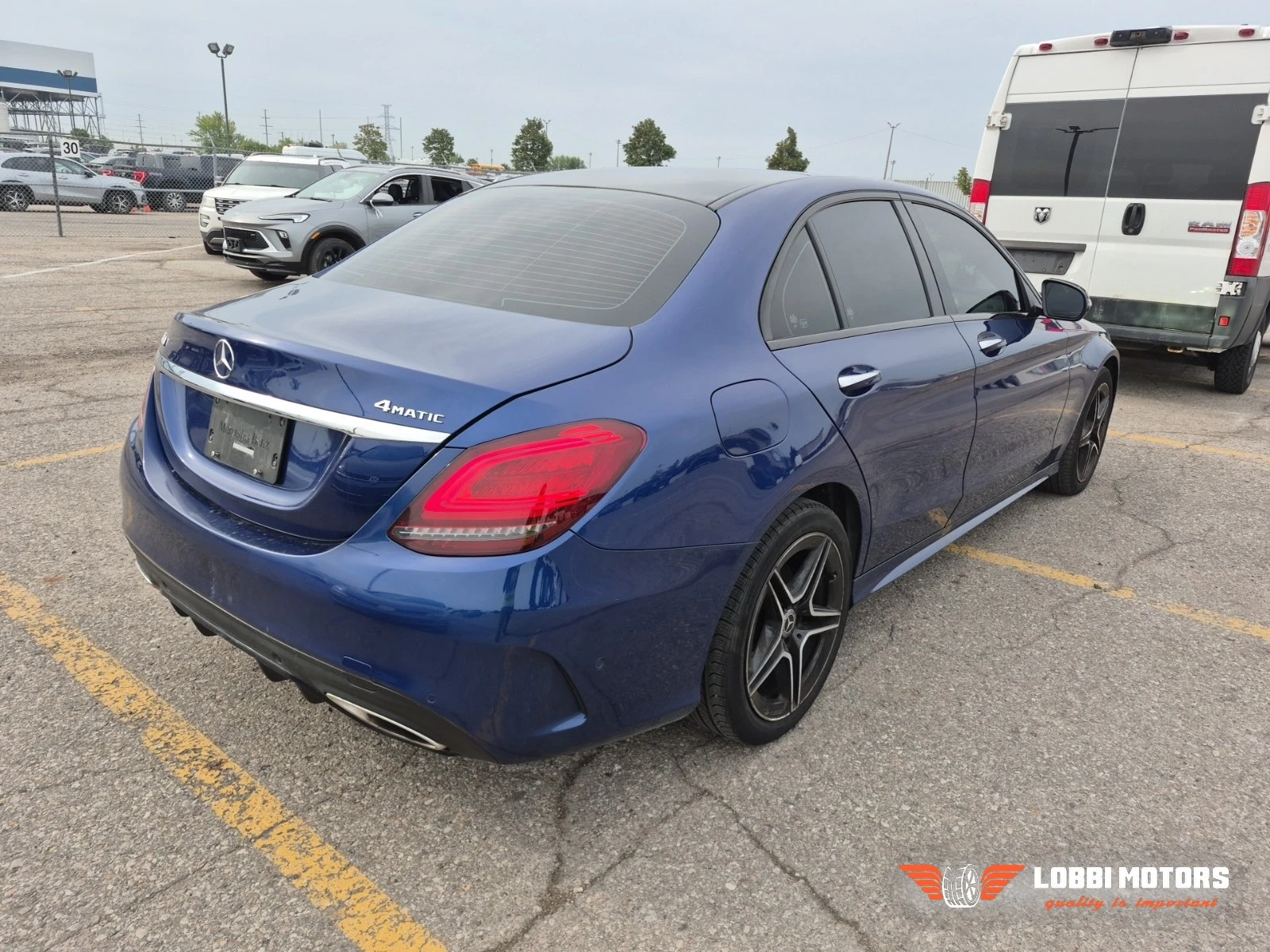 Mercedes-Benz C 300, снимка 3 - Автомобили и джипове - 56128835