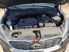 Kia Sorento 2.4l LX GDI * Реални километри* , снимка 11