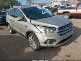 ������ Ford Escape