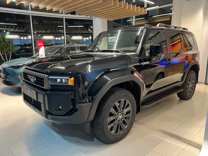 Toyota Land cruiser Luxury 2.8 8A/T , снимка 2 - Автомобили и джипове - 52201512