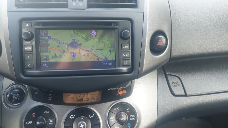 Toyota Rav4 2.2 L.EDITION, снимка 11 - Автомобили и джипове - 52322870