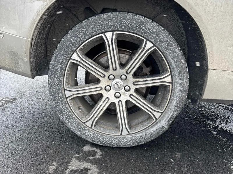 Volvo XC60 * Inscription * CARFAX * БЕЗ ПЪРВОНАЧАЛНА ВНОСКА, снимка 7 - Автомобили и джипове - 53182503