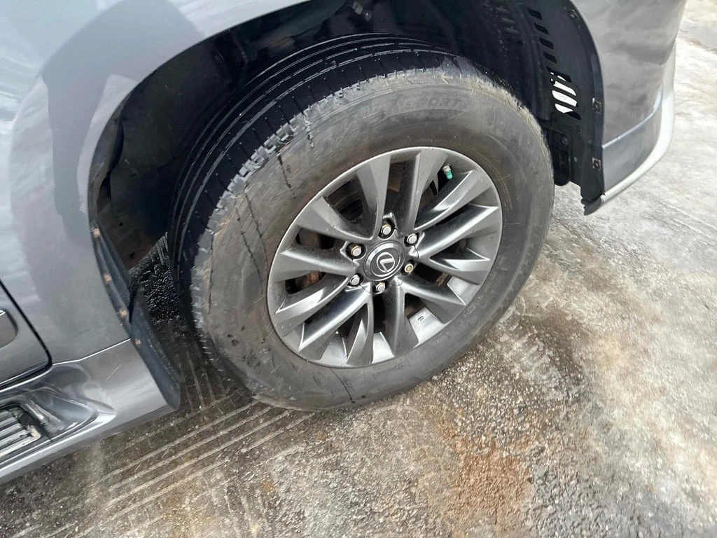 Lexus GX 460 * 4WD 4dr * CARFAX * БЕЗ ПЪРВОНАЧАЛНА ВНОСКА - изображение 7