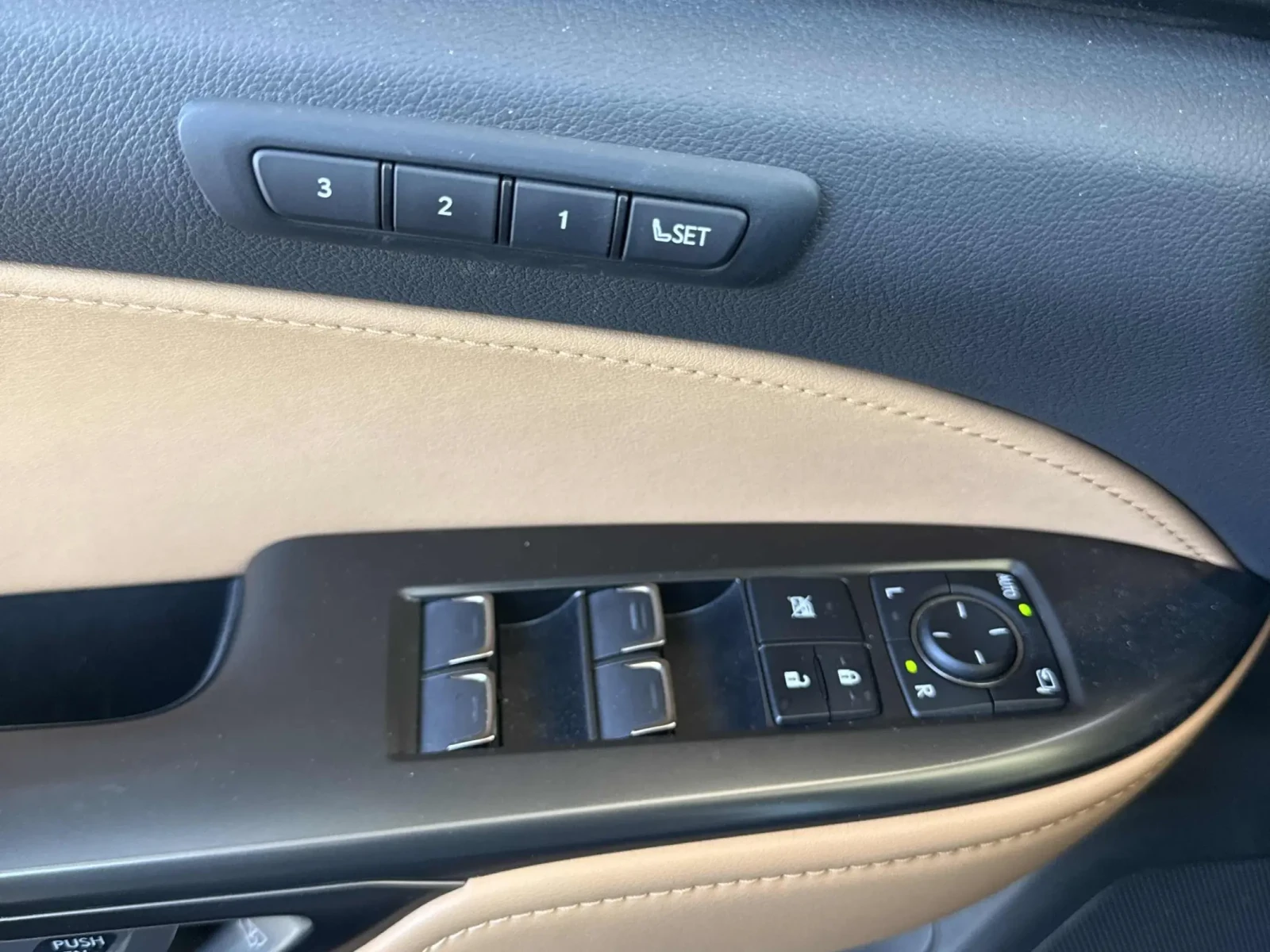 Lexus NX 350 * * CARFAX * * АВТО КРЕДИТ * * , снимка 14 - Автомобили и джипове - 54247291