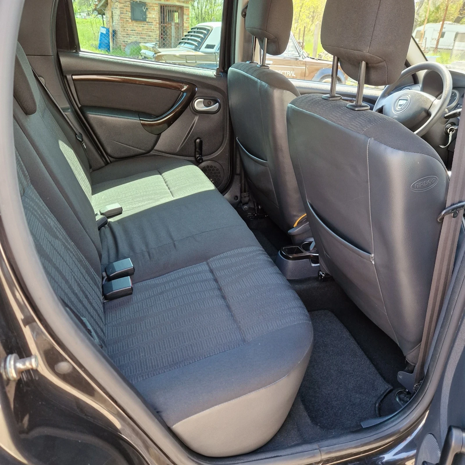 Dacia Duster 1.5DCI 110�.� | Mobile.bg � ����������� 13