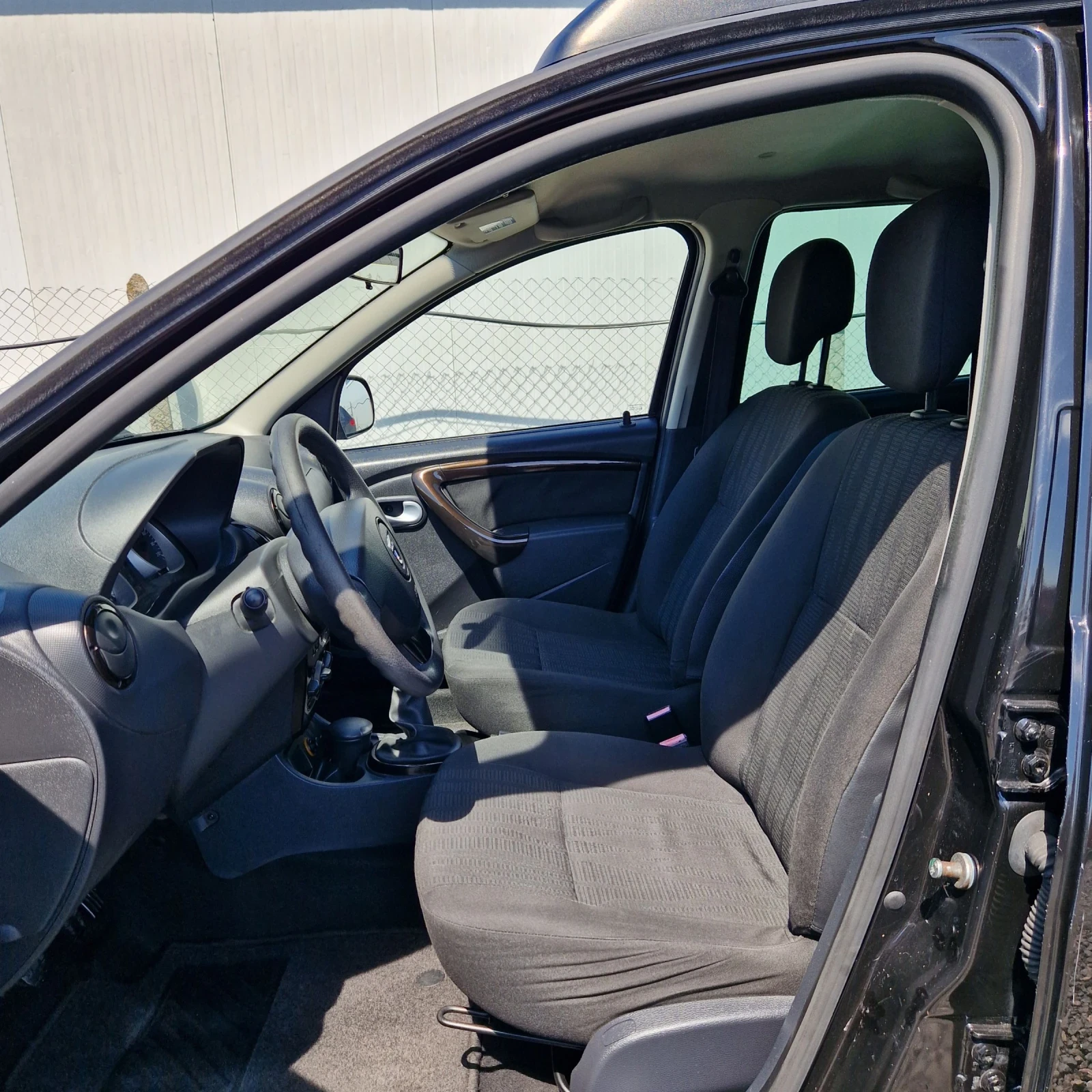 Dacia Duster 1.5DCI 110�.� | Mobile.bg � ����������� 8