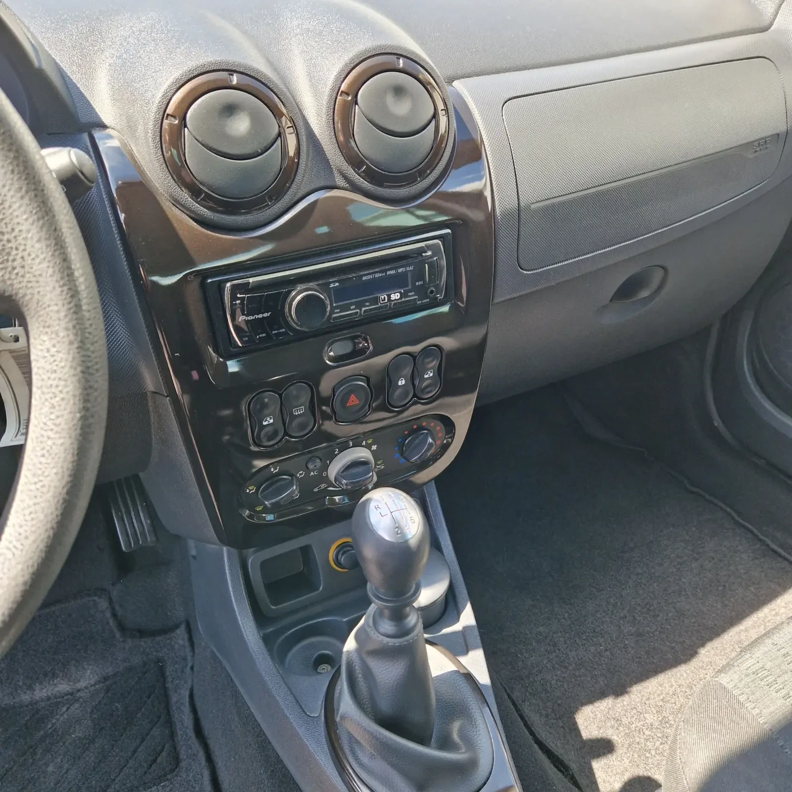 Dacia Duster 1.5DCI 110�.� | Mobile.bg � ����������� 9