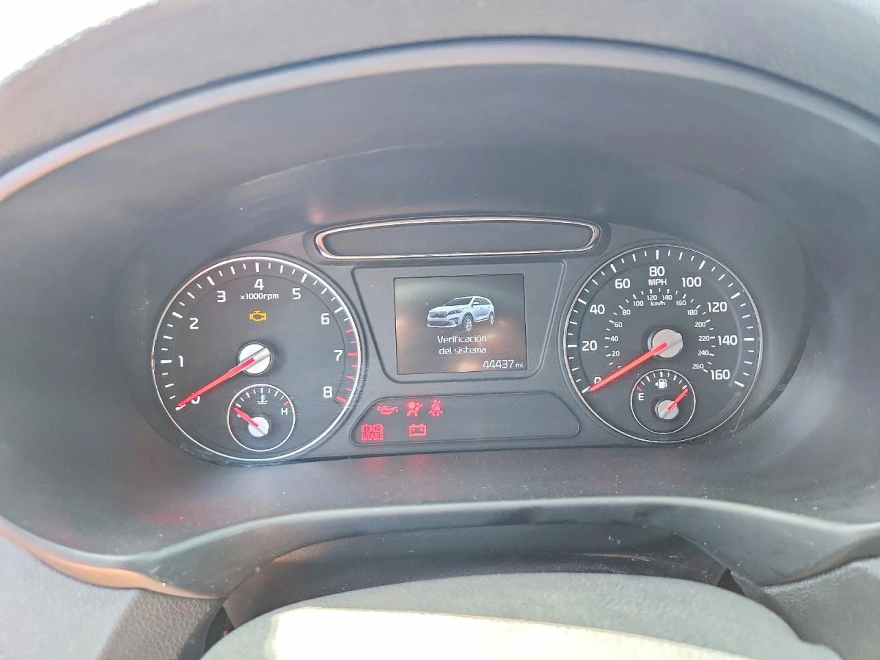 Kia Sorento 2.4l LX GDI * Реални километри* , снимка 9 - Автомобили и джипове - 54519453
