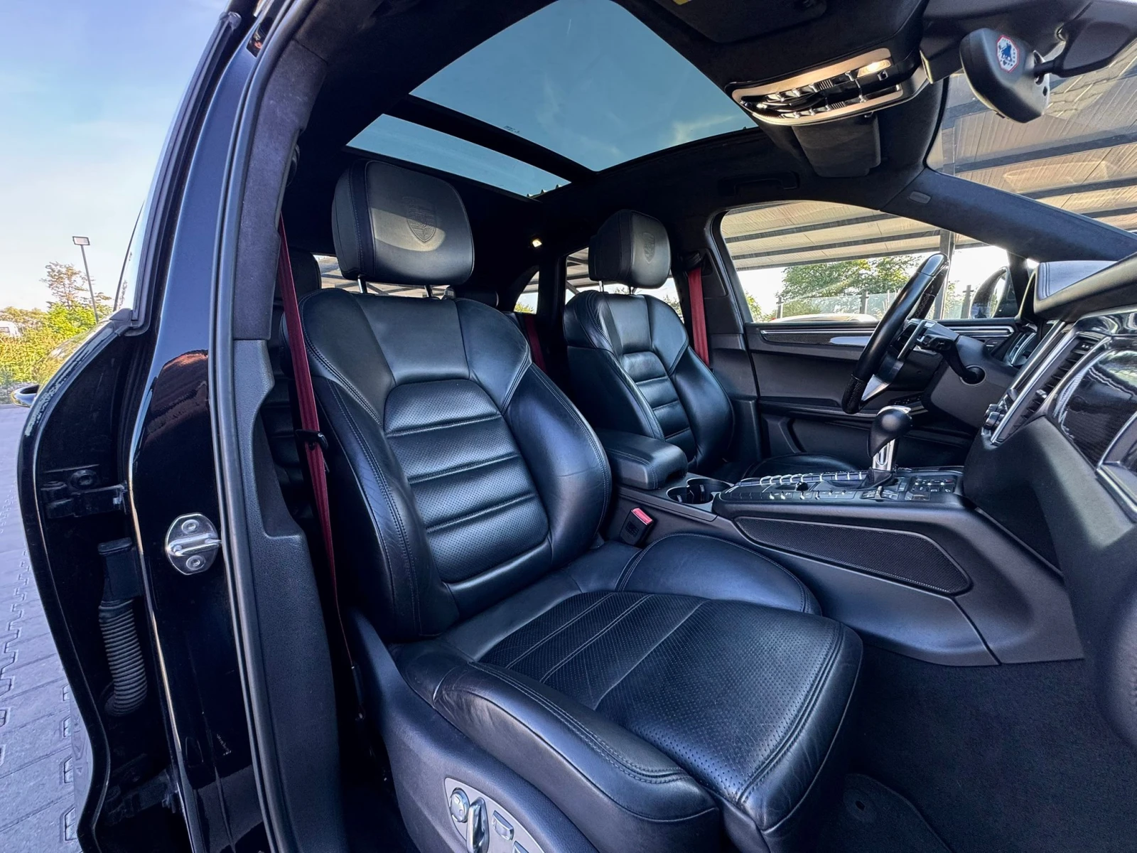 Porsche Macan * turbo* 400hp* burmester* carbon* , снимка 10 - Автомобили и джипове - 54932758