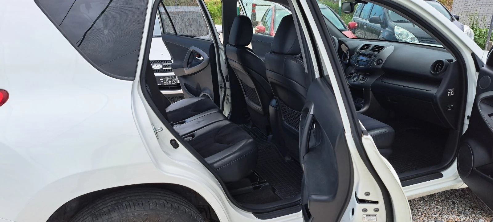 Toyota Rav4 2.0i Бензин 4х4 158кс. EURO5 , снимка 16 - Автомобили и джипове - 55137080