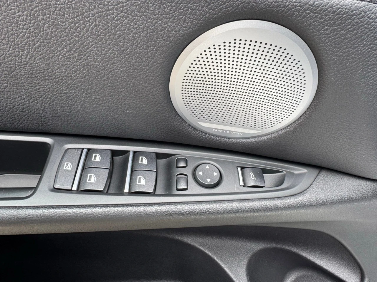 BMW X5 XDRIVE50I PANORAMA/360CAM/BANG OLUFSEN, снимка 15 - Автомобили и джипове - 55263041