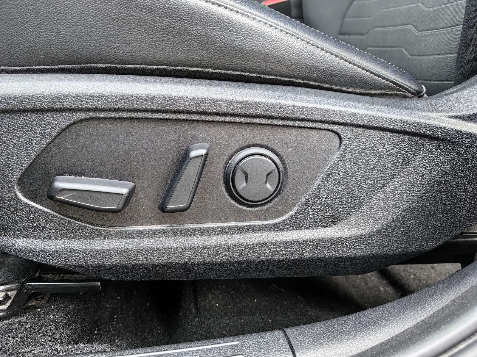 Kia Sportage, снимка 8 - Автомобили и джипове - 55953755