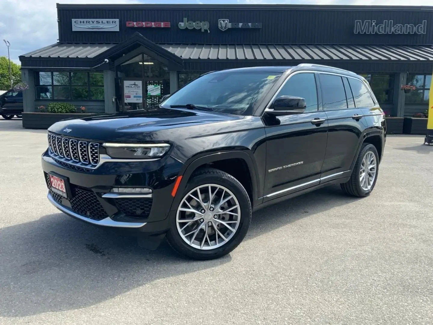 Jeep Grand cherokee 2023 SUMMIT | 5.7 HEMI | CARFAX | MCINTOSH Audio
