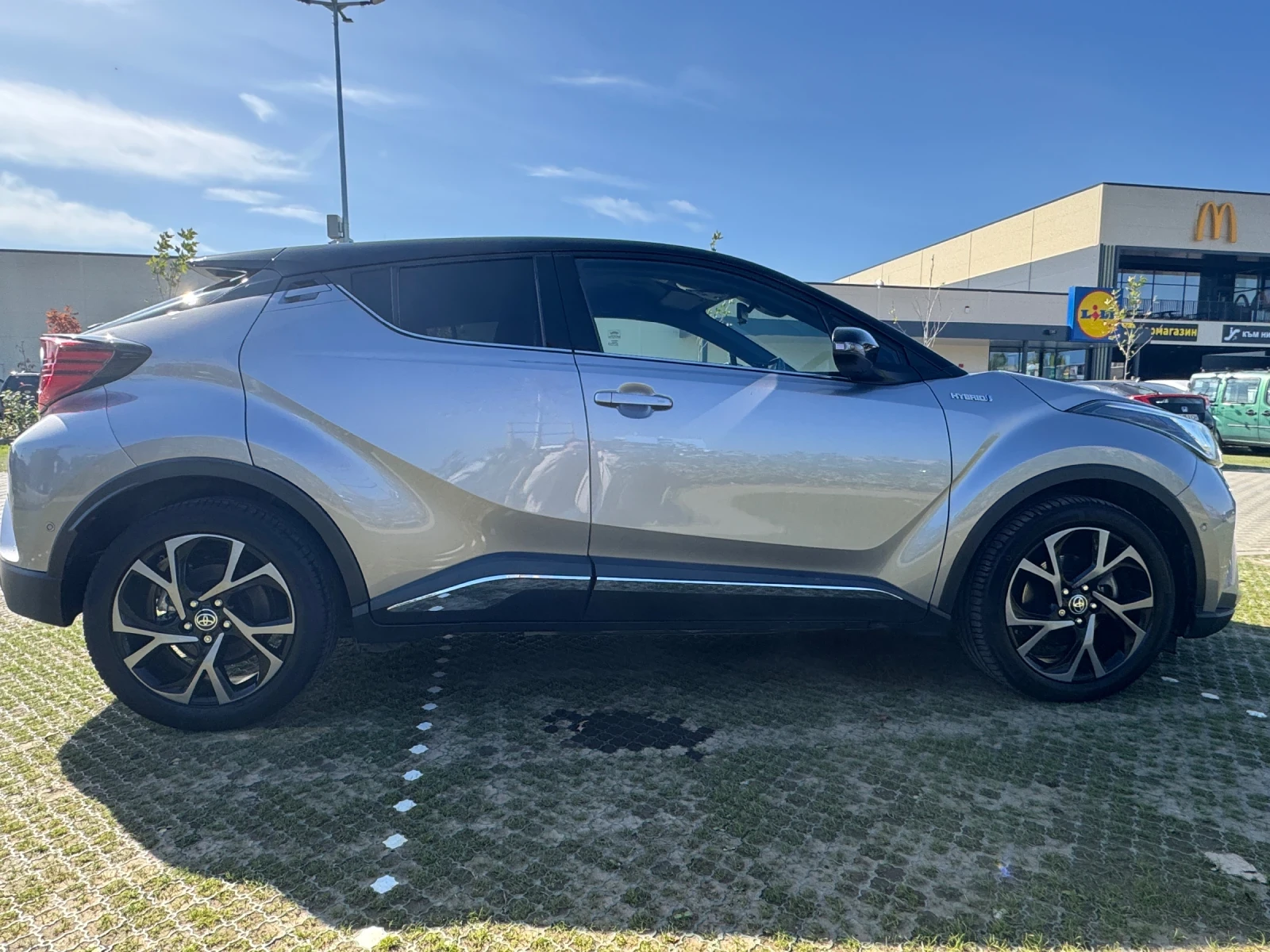 Toyota C-HR, снимка 5 - Автомобили и джипове - 56602772