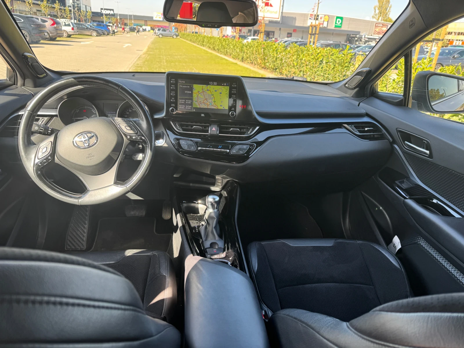 Toyota C-HR, снимка 8 - Автомобили и джипове - 56602772