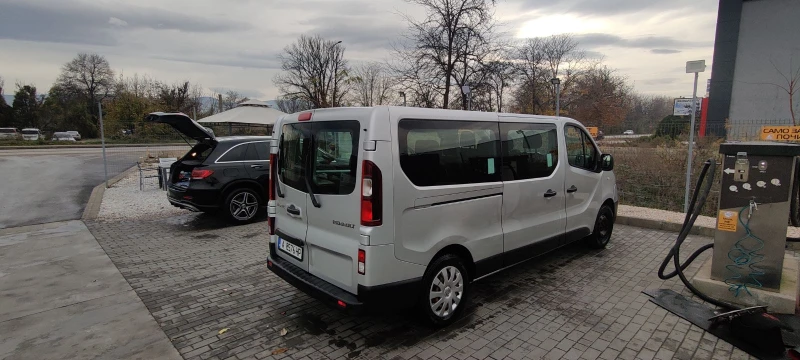 Renault Trafic L2H1 8+ 1 места R-Link, снимка 9 - Бусове и автобуси - 52474606