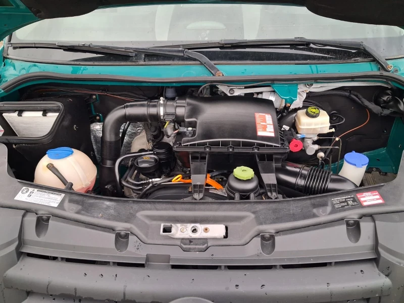 VW Crafter 163кс клима нави топ състояние 9 места, снимка 16 - Бусове и автобуси - 52494728