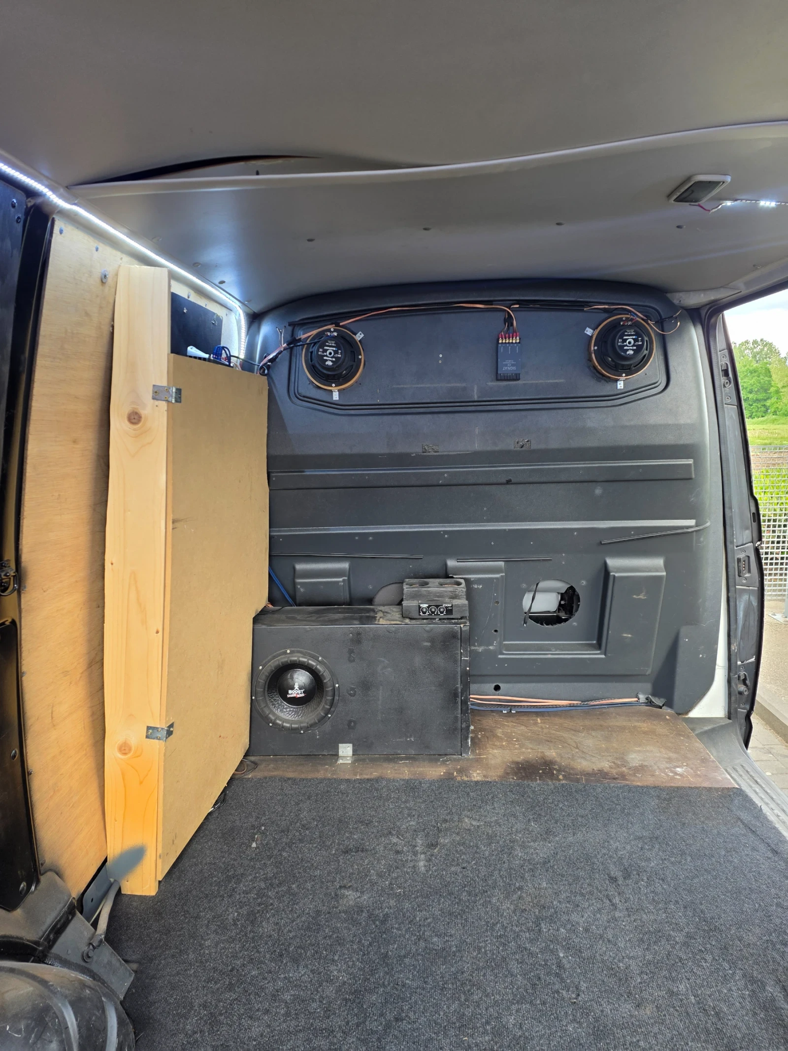 VW Transporter T5, снимка 13 - Бусове и автобуси - 54660582