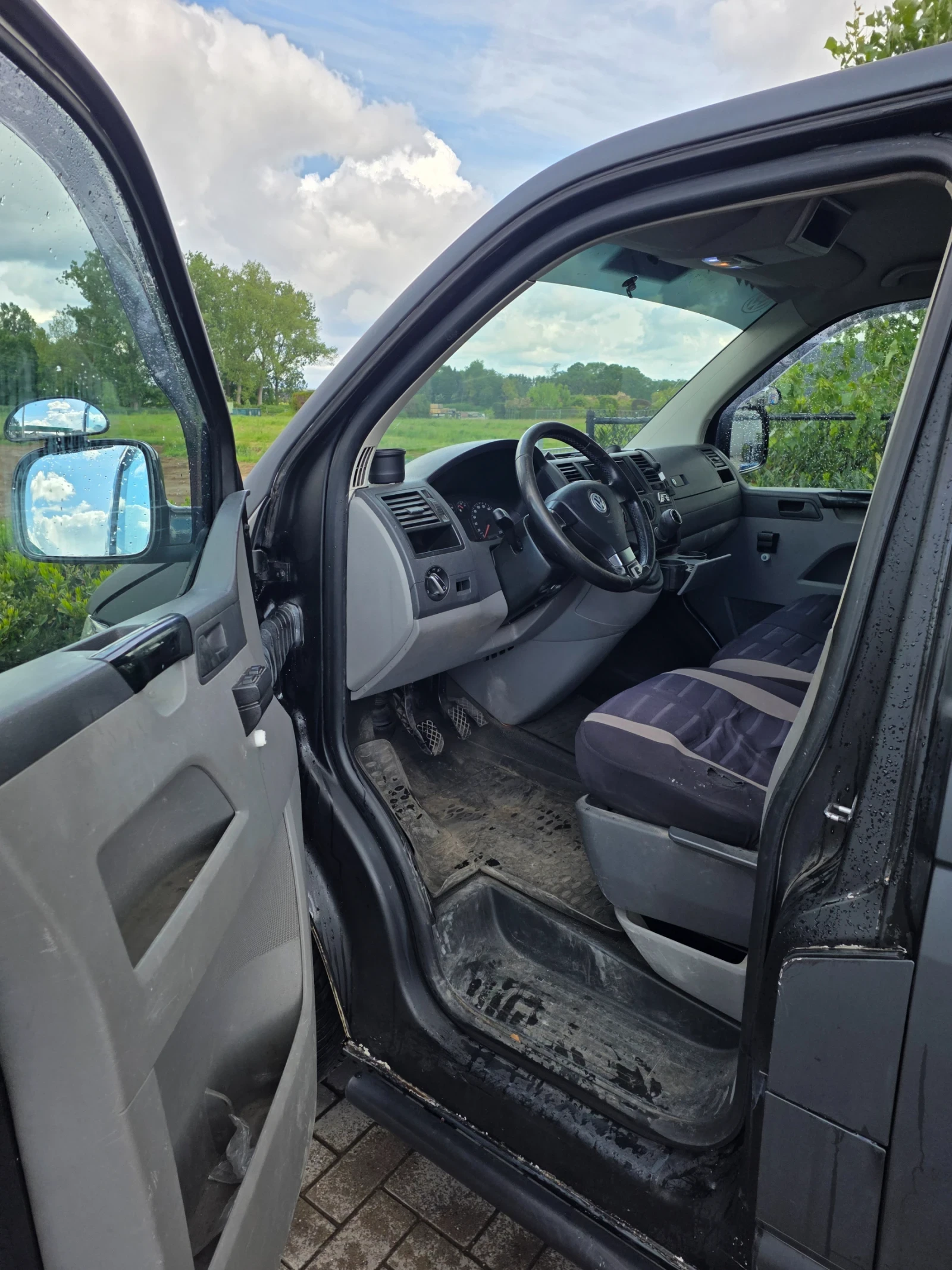 VW Transporter T5, снимка 12 - Бусове и автобуси - 54660582