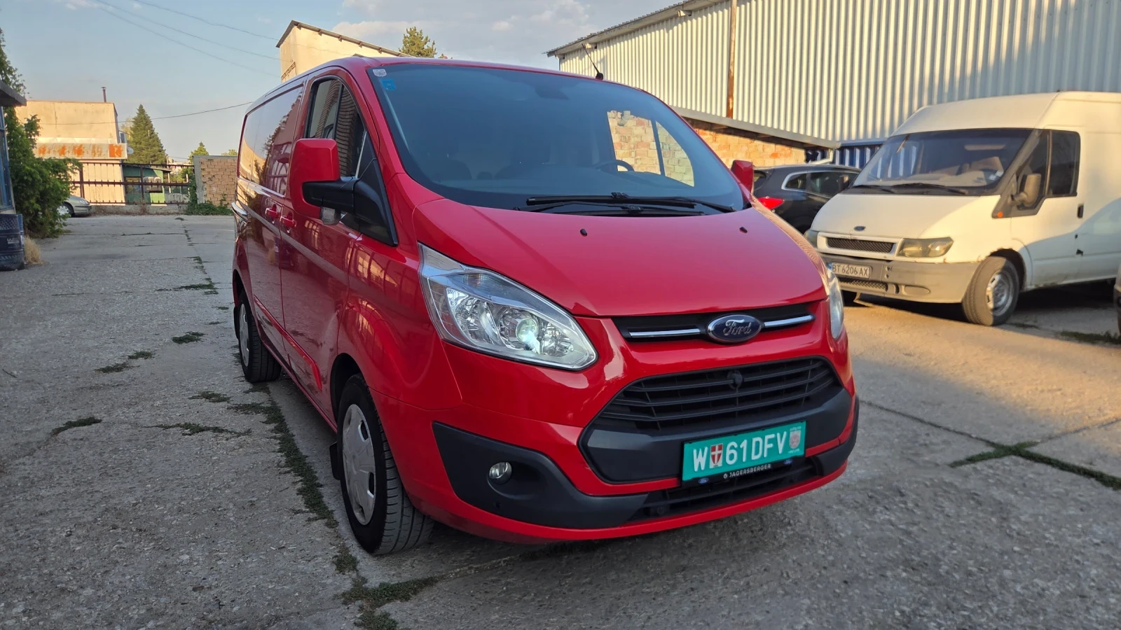 Ford Transit Custom 2.2, снимка 2 - Бусове и автобуси - 56140579