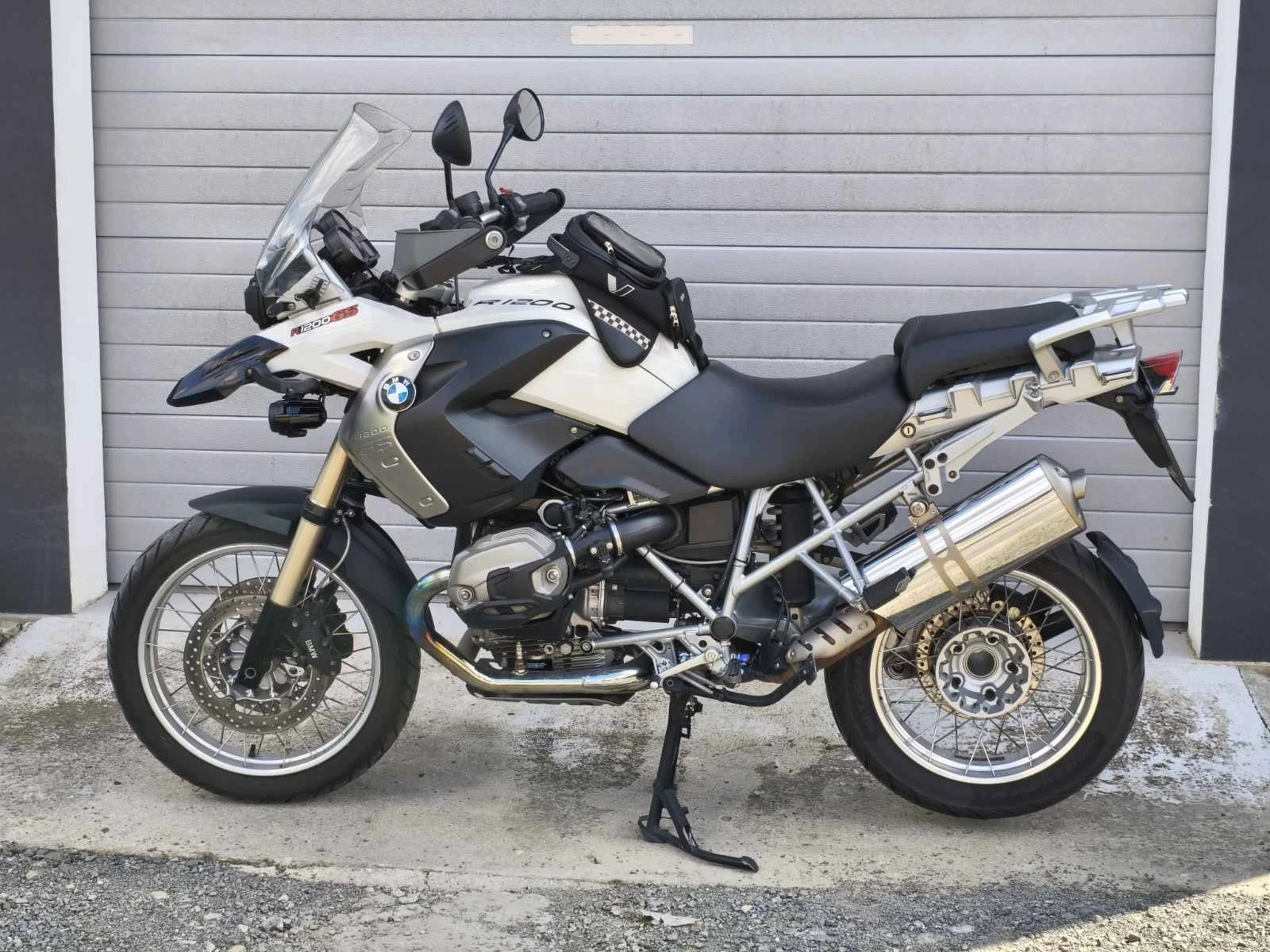 BMW R Като нов!