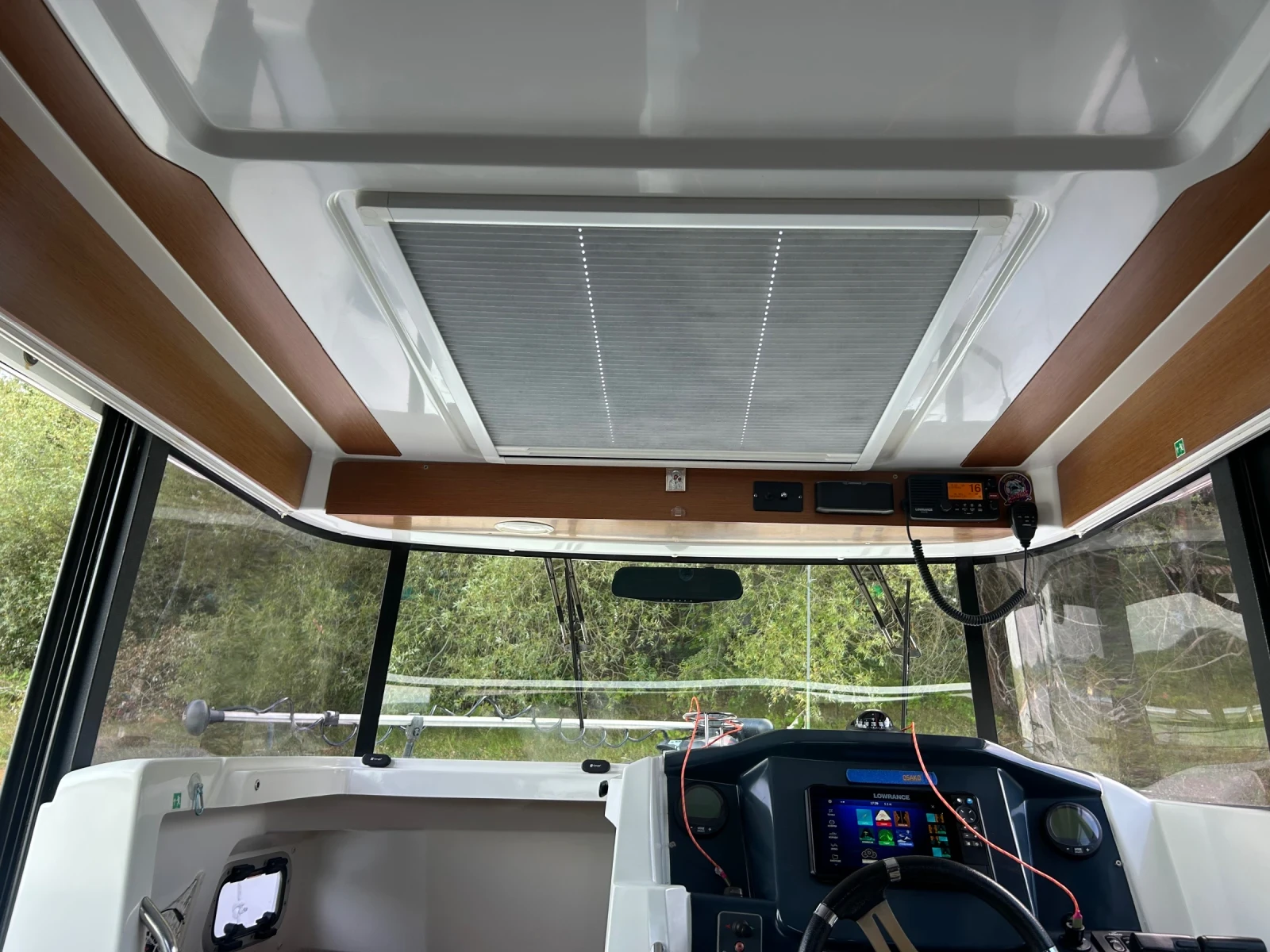 Моторна яхта Beneteau Beneteau Barracuda 9 - изображение 6