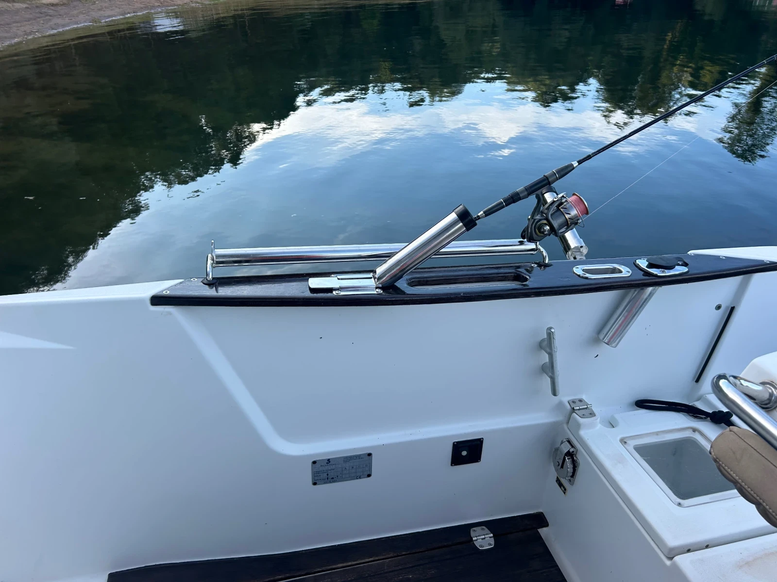 Моторна яхта Beneteau Beneteau Barracuda 9 - изображение 10