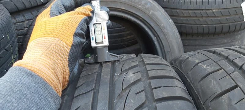 Гуми Летни 205/50R17, снимка 4 - Гуми и джанти - 35137036