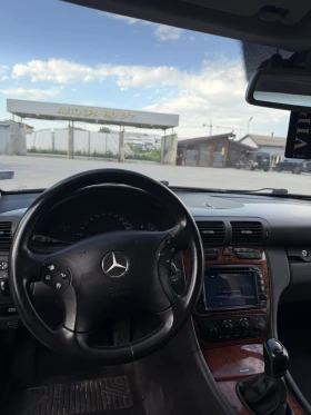 Mercedes-Benz C 180, снимка 4