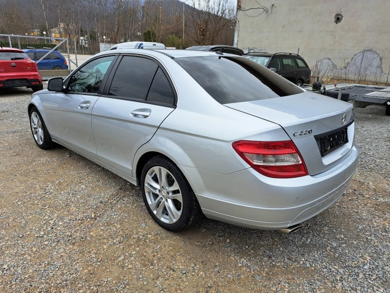 Mercedes-Benz C 220 CDI* КЛИМА* ТЕМПОМАТ* ПАРКТРОНИК* ГЕРМАНИЯ, снимка 5 - Автомобили и джипове - 44335878