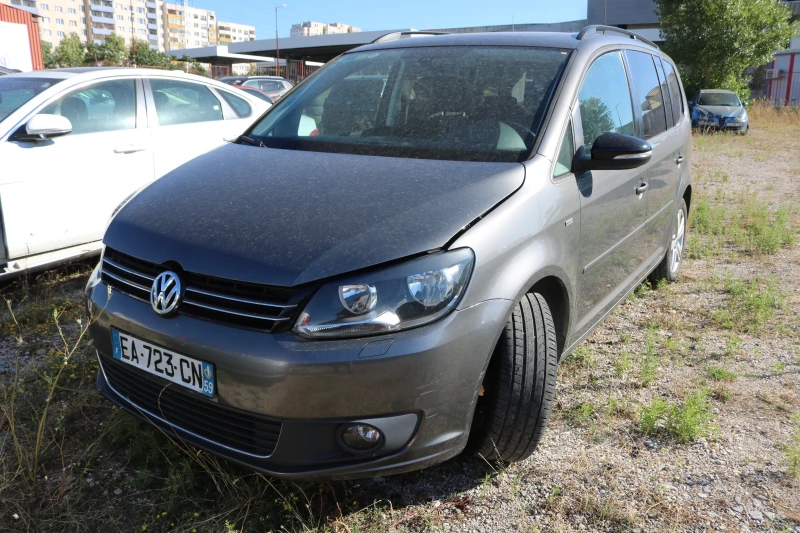 VW Touran 1.2 TSI НА ЧАСТИ, снимка 1 - Автомобили и джипове - 46855498