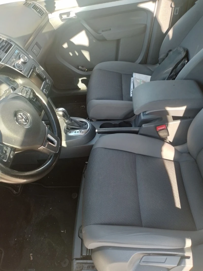 VW Touran 1.4 TSI, снимка 3 - Автомобили и джипове - 48794130