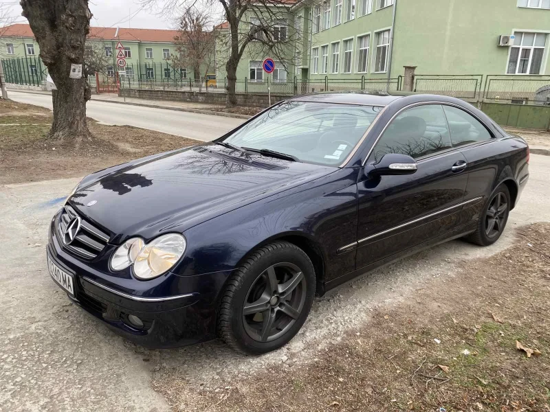 Mercedes-Benz CLK 220, снимка 2 - Автомобили и джипове - 49138901