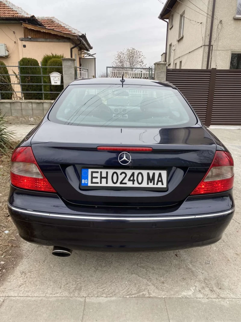 Mercedes-Benz CLK 220, снимка 3 - Автомобили и джипове - 49138901