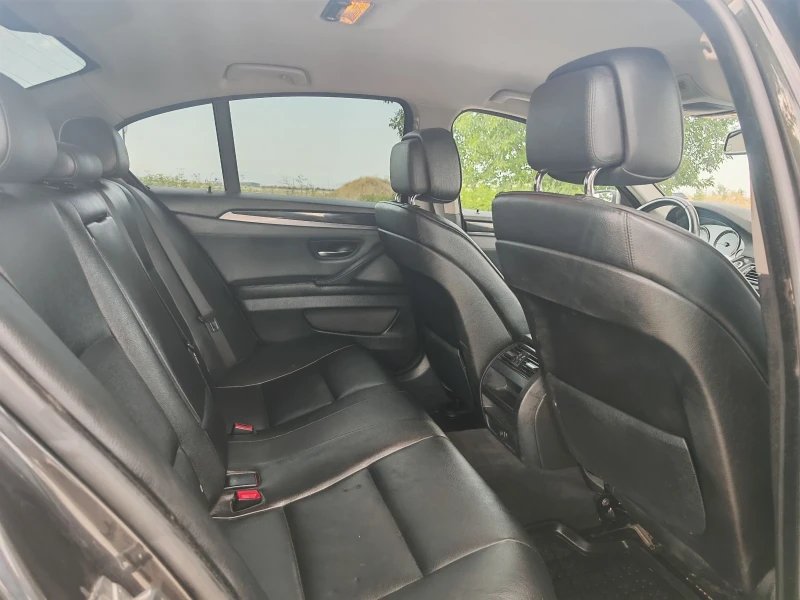 BMW 520 2.0 184 К.С. АВТОМАТ!КОЖА!МНОГО ЗАПАЗЕНА!, снимка 12 - Автомобили и джипове - 50744983