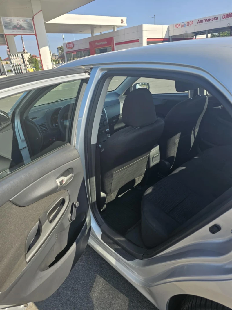 Toyota Corolla 1.4D-4D , снимка 11 - Автомобили и джипове - 51779739