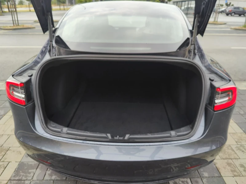 Tesla Model 3 Long range, снимка 9 - Автомобили и джипове - 51430752