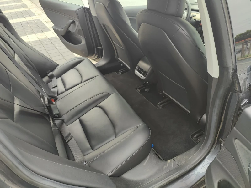 Tesla Model 3 Long range, снимка 11 - Автомобили и джипове - 51430752