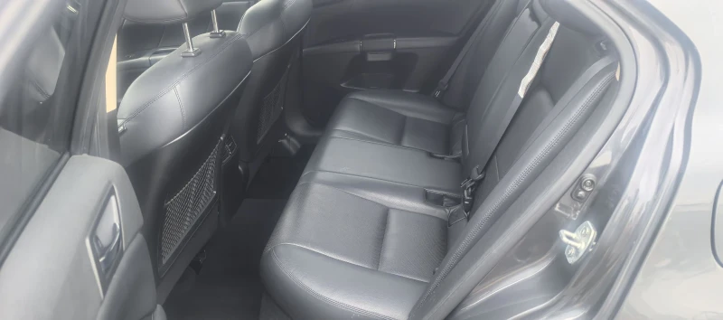 Suzuki Kizashi 2.4 4х4, снимка 14 - Автомобили и джипове - 52315036