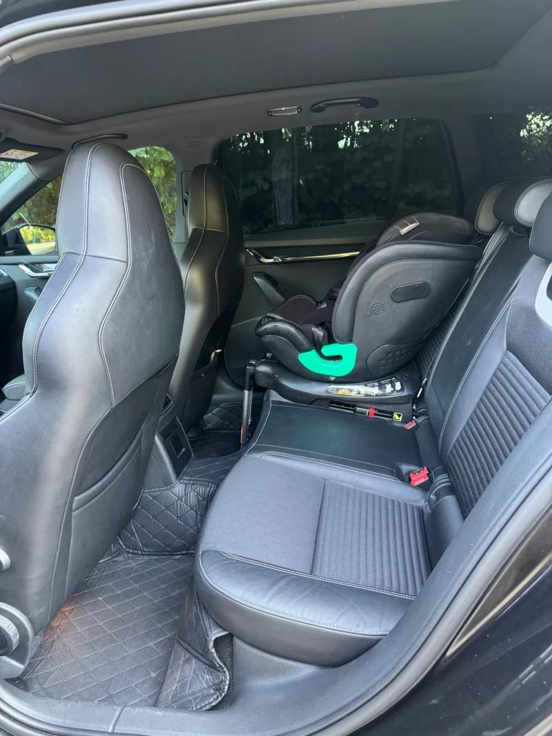 Skoda Octavia VRS, снимка 10 - Автомобили и джипове - 52503162