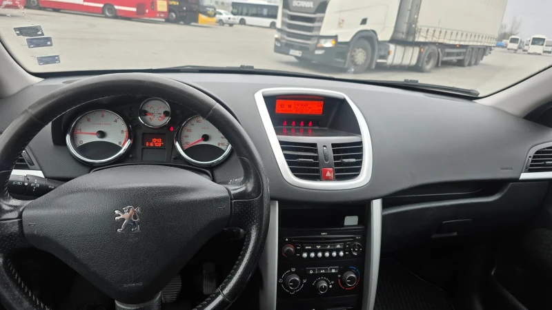 Peugeot 207 SW 1.6 HDI 90, снимка 8 - Автомобили и джипове - 52650411