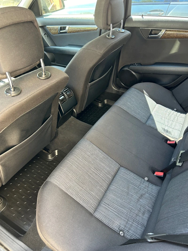 Mercedes-Benz C 200 Kompressor, снимка 10 - Автомобили и джипове - 52836963