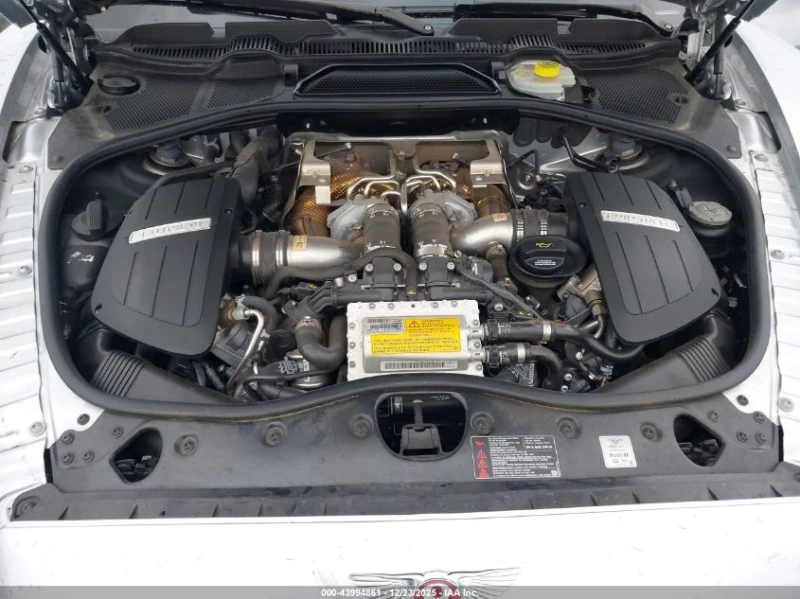 Bentley Flying Spur 4.0L V8 500кс * Реална цена* , снимка 10 - Автомобили и джипове - 53421604