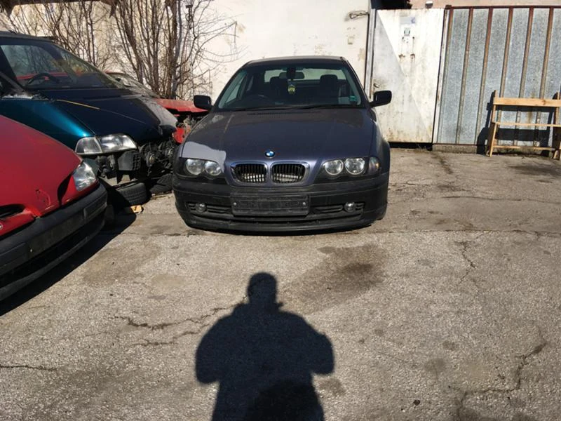 BMW 318, снимка 1 - Автомобили и джипове - 21788369