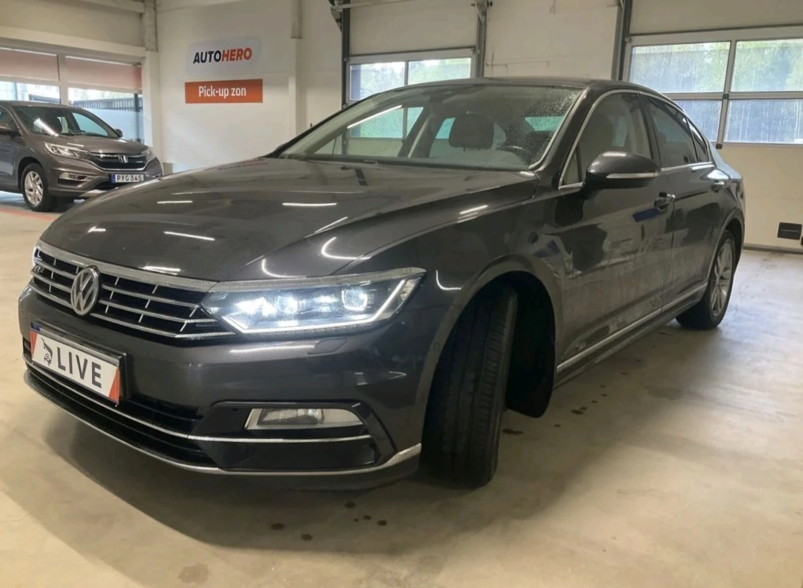 VW Passat 2.0 TDI 4Motion Rline  - изображение 2