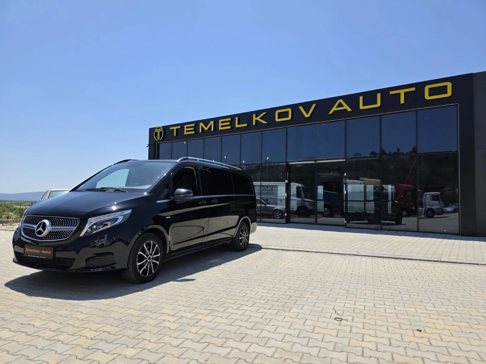 Mercedes-Benz V 300  V-CLASS 250D 4matic - изображение 2